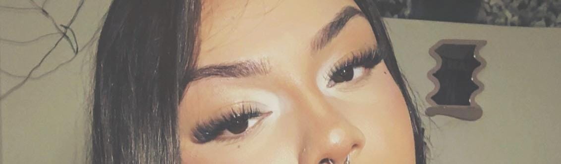Customer photo review of Lash Bond & Seal - Black 10ml