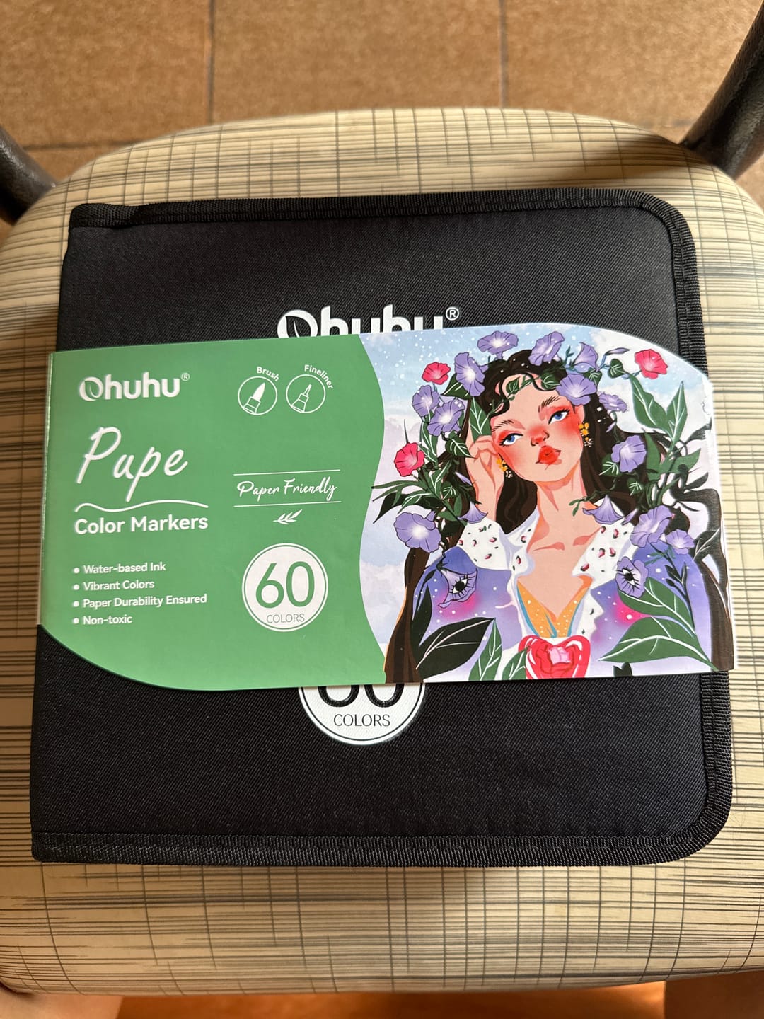Customer photo review of Ohuhu Pupe Paper-friendly (No Peeling) Brush and Fineliner Dual Tips 60 Colors Water-based Coloring Markers