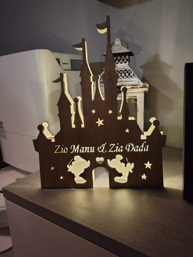 Customer photo review of Lampada Castello Fiaba con Nomi Personalizzato