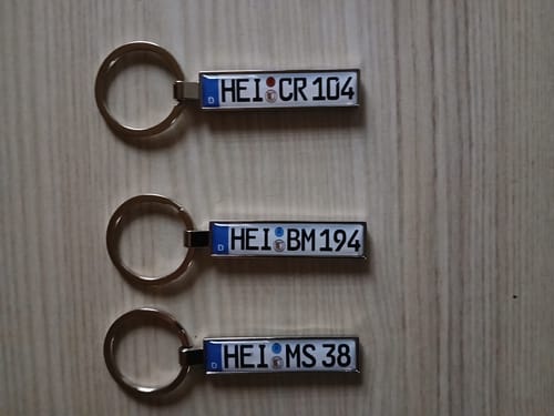 Customer photo review of Kennzeichen Schlüsselanhänger Mini Nummernschild Metall