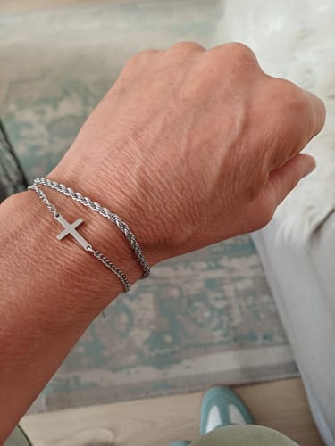Customer photo review of CROSS BRACELET | Silver