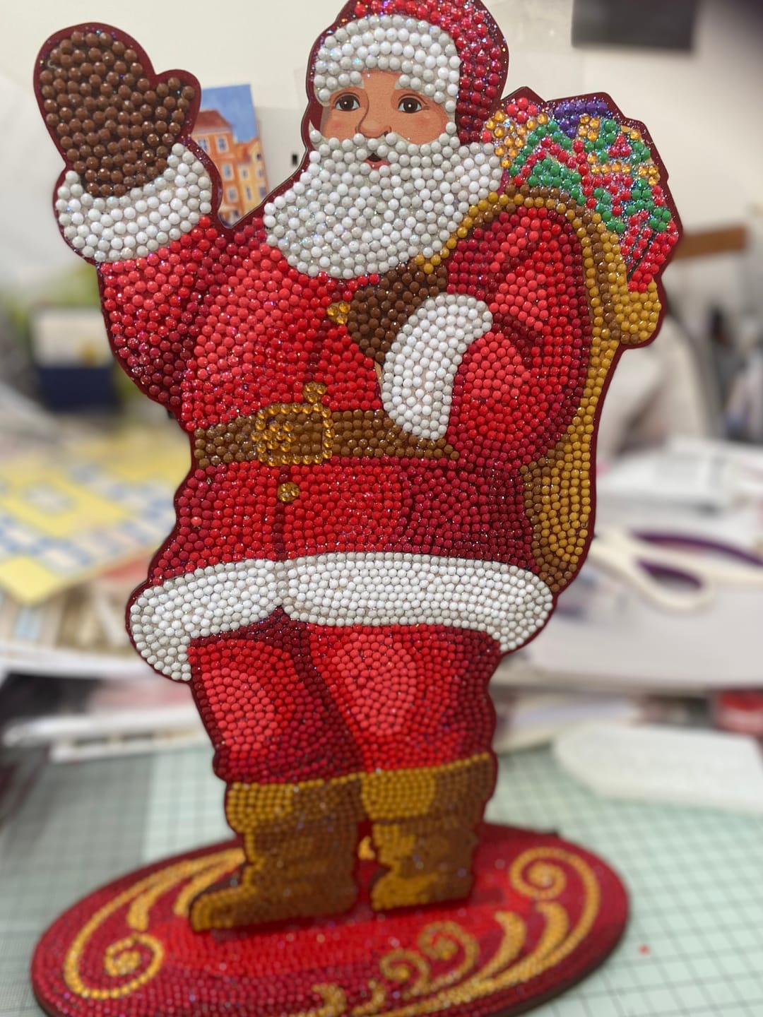Customer photo review of "Santa" Crystal Art Wooden Decoration