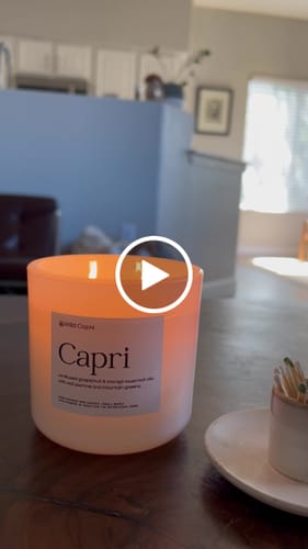 Customer video review of Capri Candle