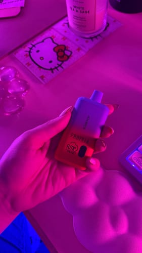 Customer photo review of Fume x Fruitia 8000 Puffs