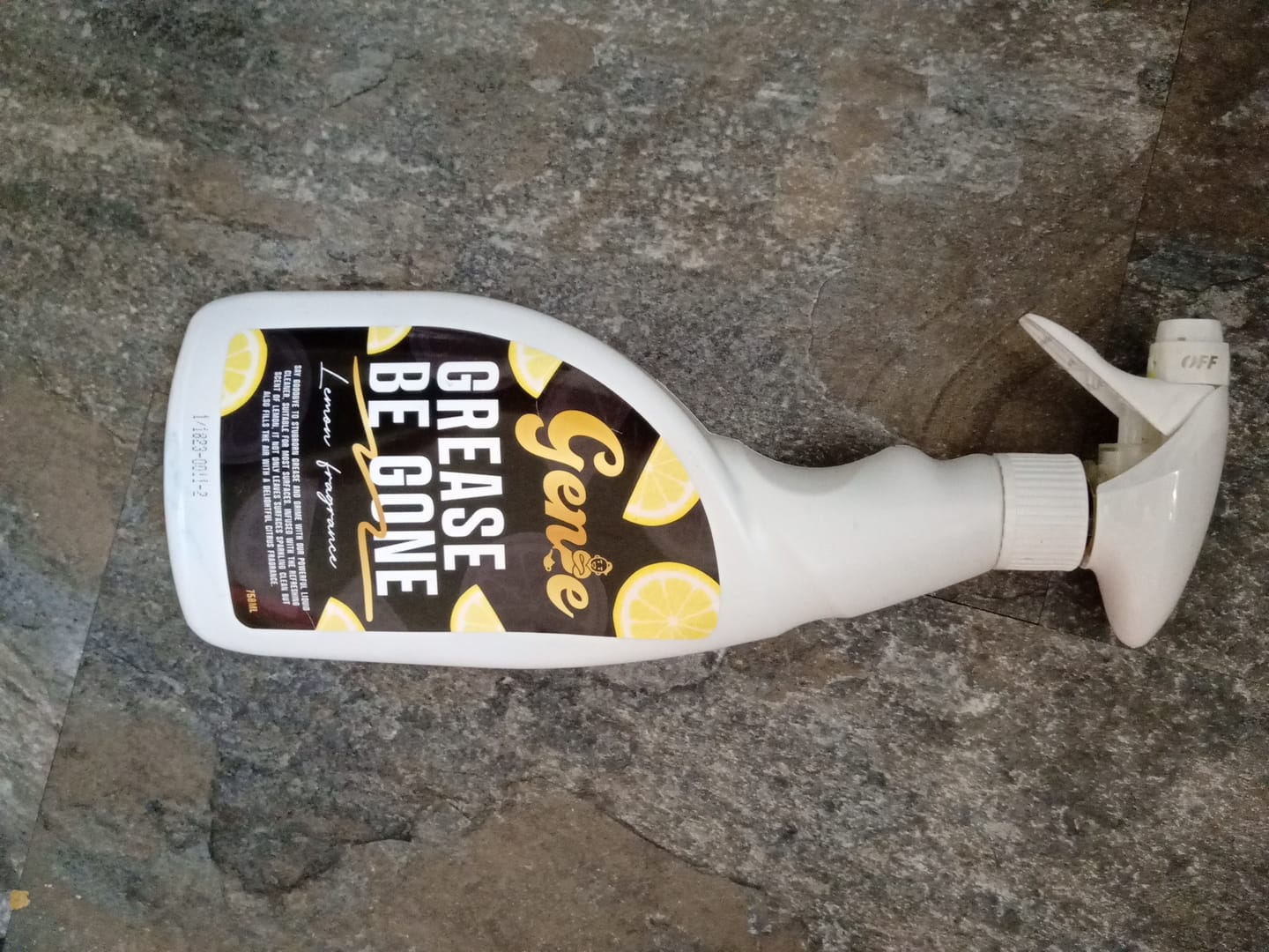 Customer photo review of Genie Grease Be Gone