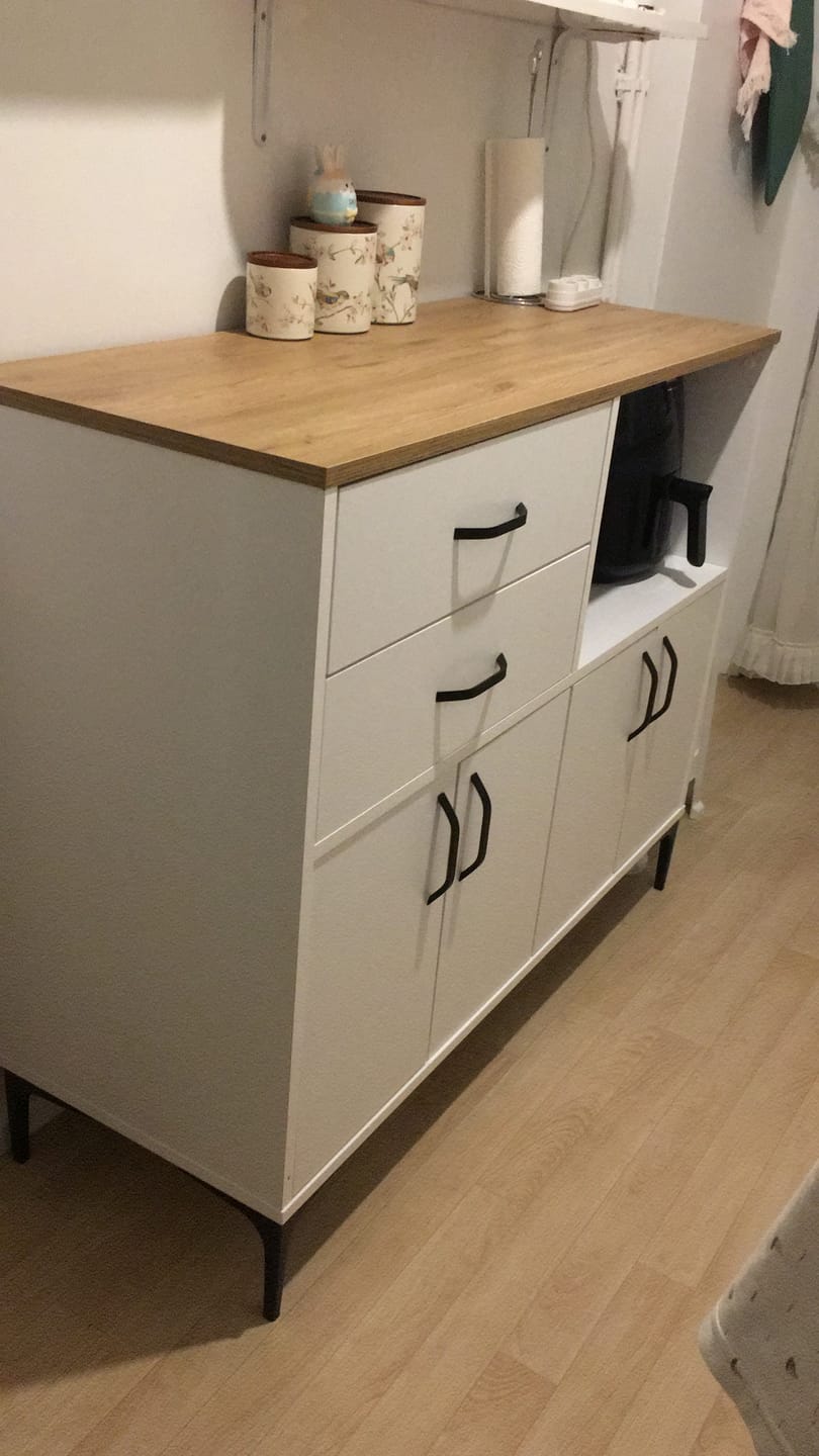 Customer photo review of Rani JE206 Kahve Köşesi Çok Amaçlı Dolap 4 Kapaklı 2 Çekmeceli Kiler Mutfak Dolabı Beyaz - Sepet Ceviz