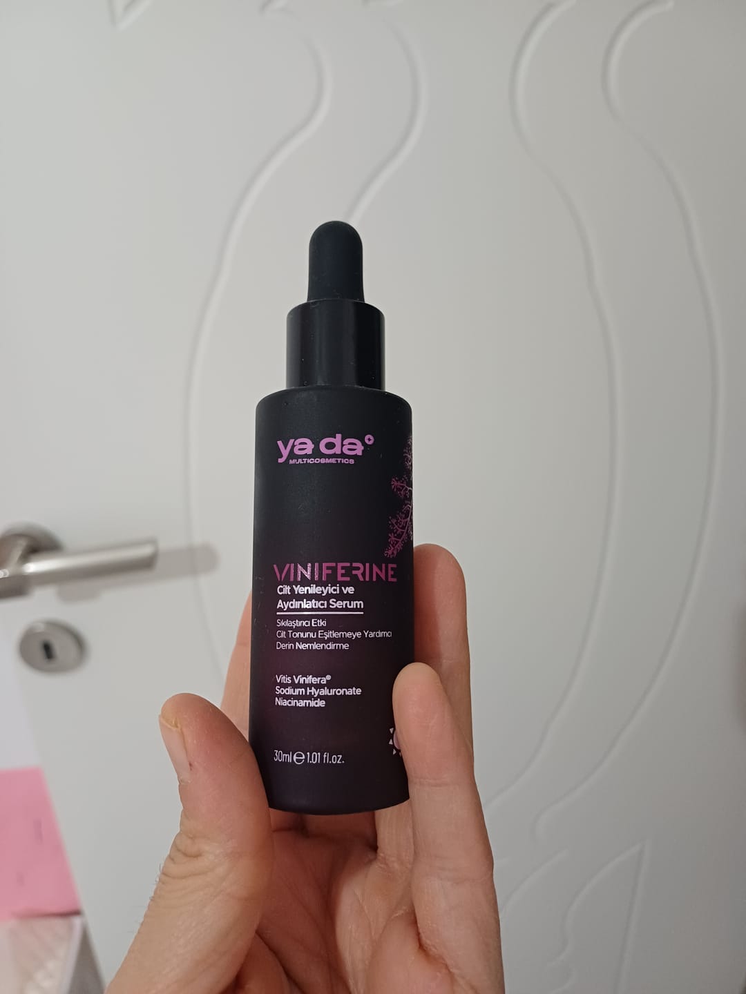 Customer photo review of Viniferine Cilt Yenileyici ve Aydınlatıcı Serum