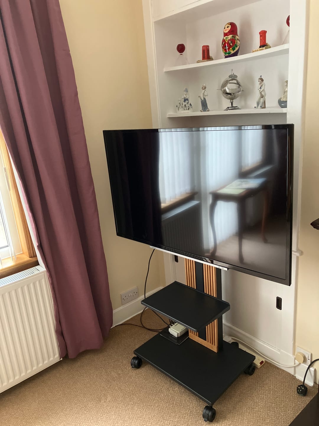 Customer photo review of ZEN FT65 Floor TV Stand