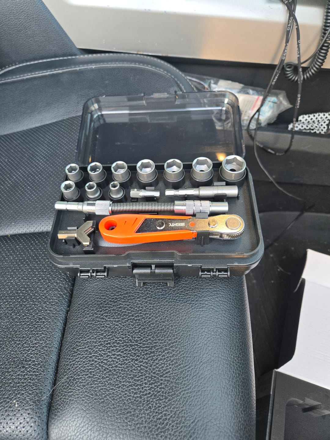 Customer photo review of 80Eighty® Ratcheting ScrewDriver Set