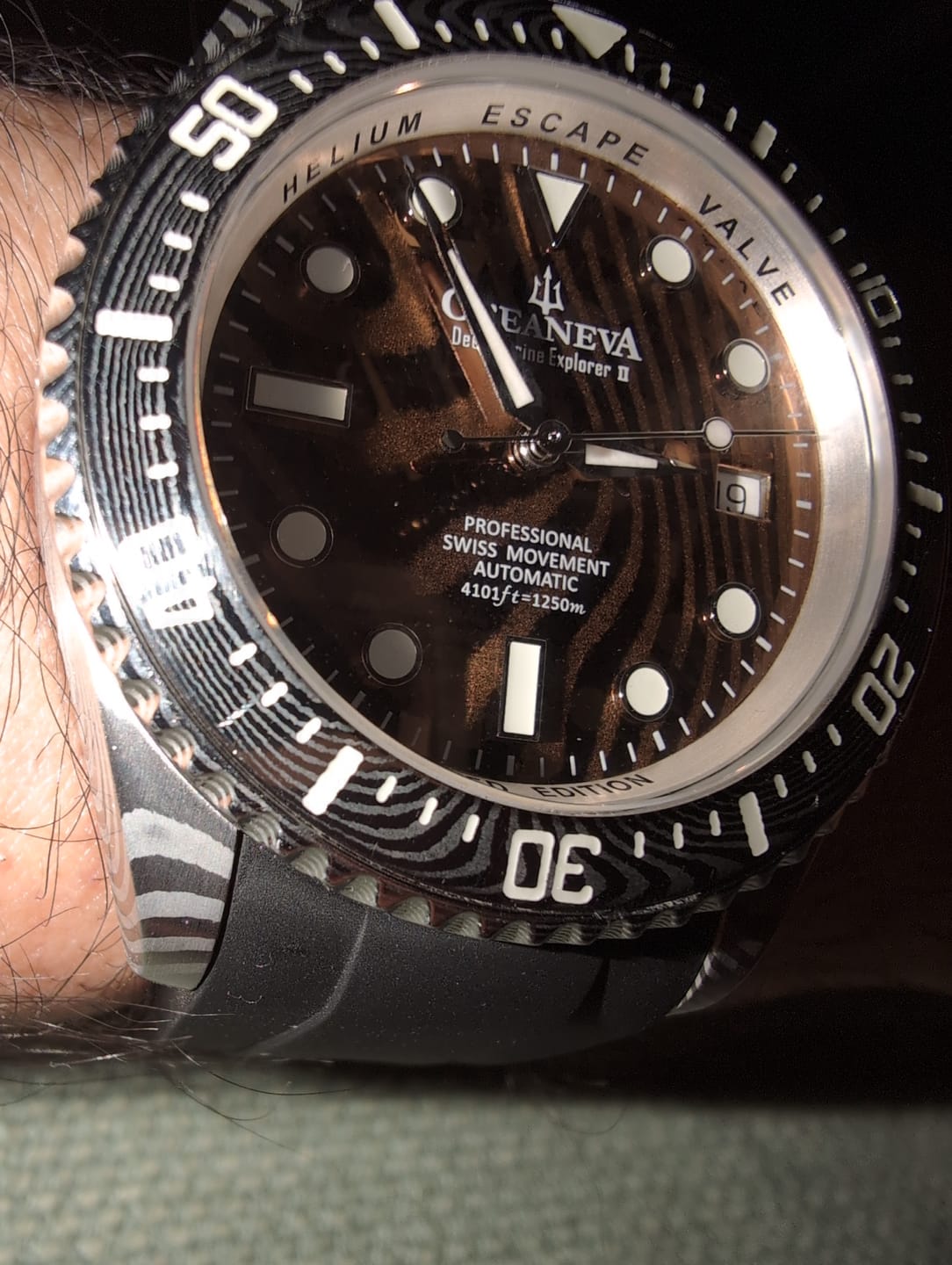 Customer photo review of Oceaneva Mens Deep Marine Explorer II Coffee Brown Damascus Steel Dial Watch Rubber