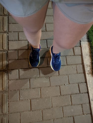 Customer photo review of New Balance Fresh Foam X 1080 V14 Hombre Inkwell