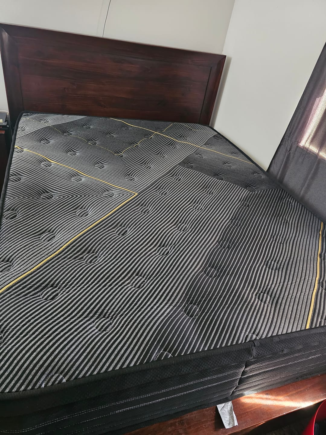 Customer photo review of Queen Size Mattress Black Bamboo Charcoal Fiber 35cm
