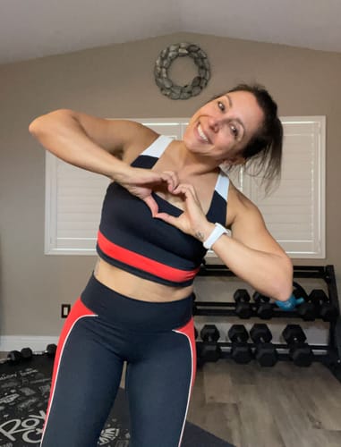Customer photo review of BOLD Color Blocked Square Neck Long Lined Bra