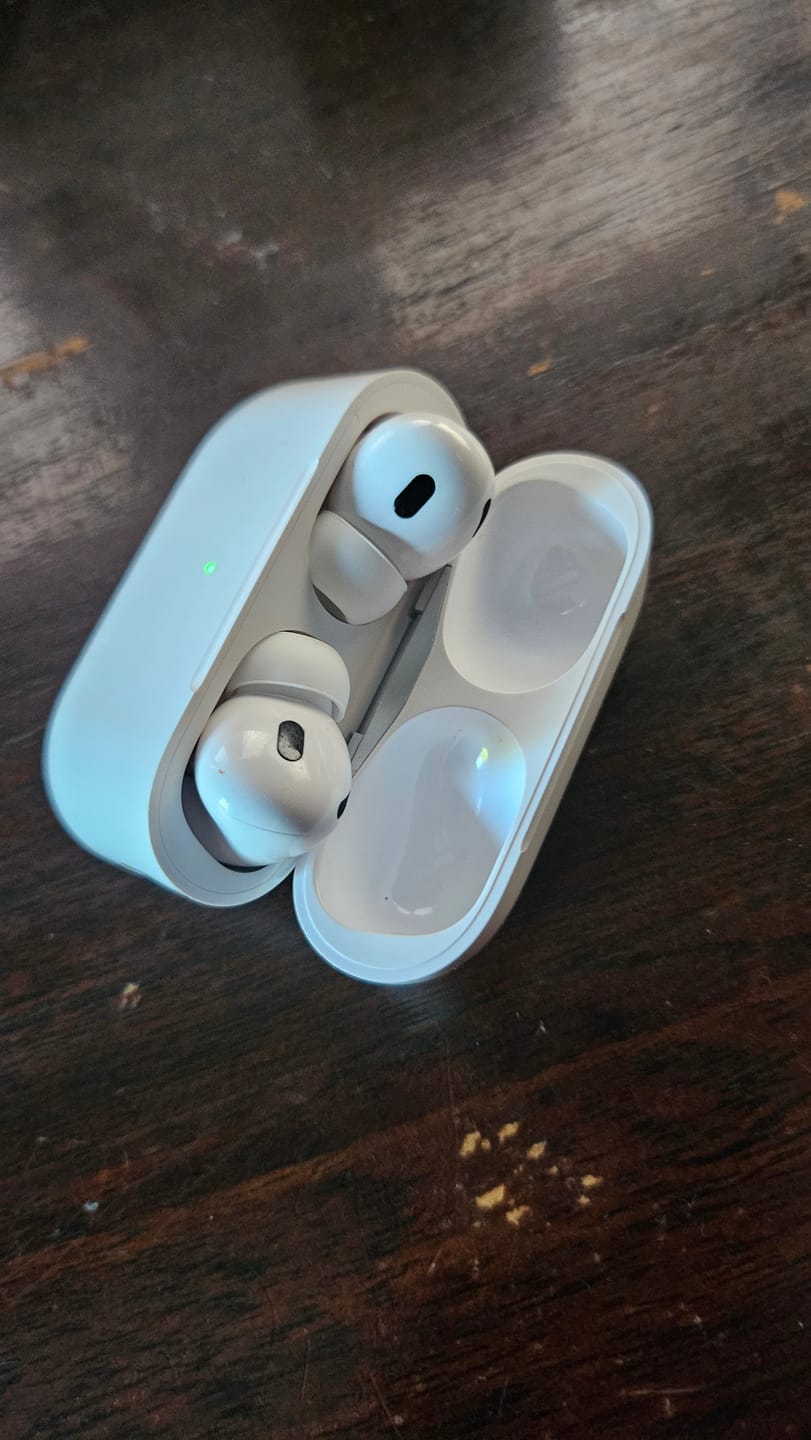 Customer photo review of ElitPods Pro 2 (2025) Type C