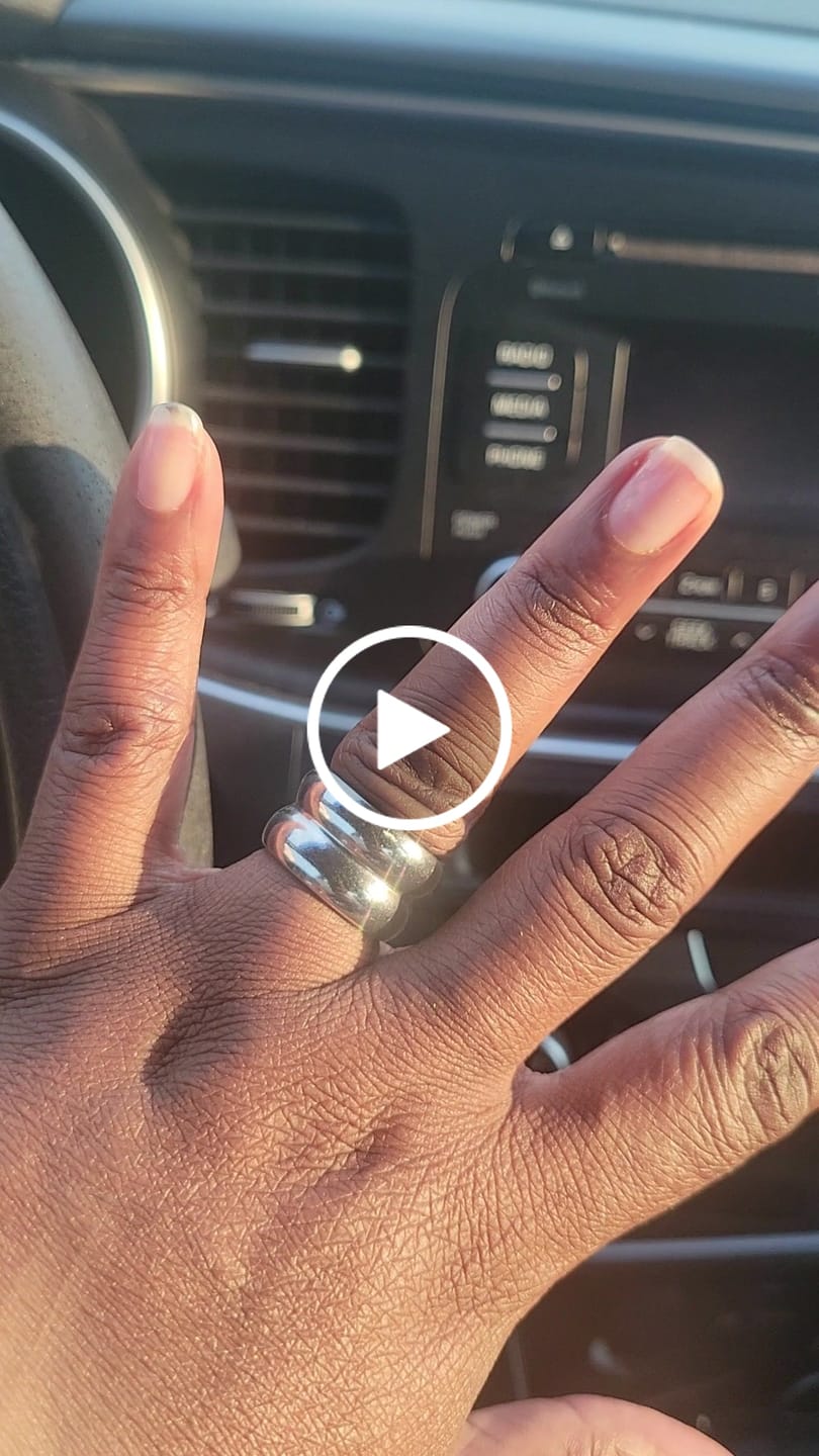 Customer video review of Birdie Stack Ring