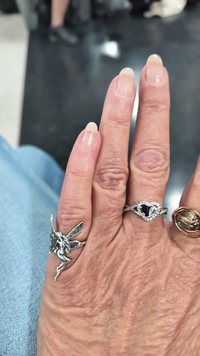 Customer photo review of Take That Win Dual Teardrop Heart Ring