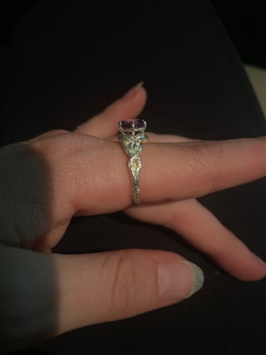 Customer photo review of Large Amethyst & Infinity Twig and Leaves Engagement Ring