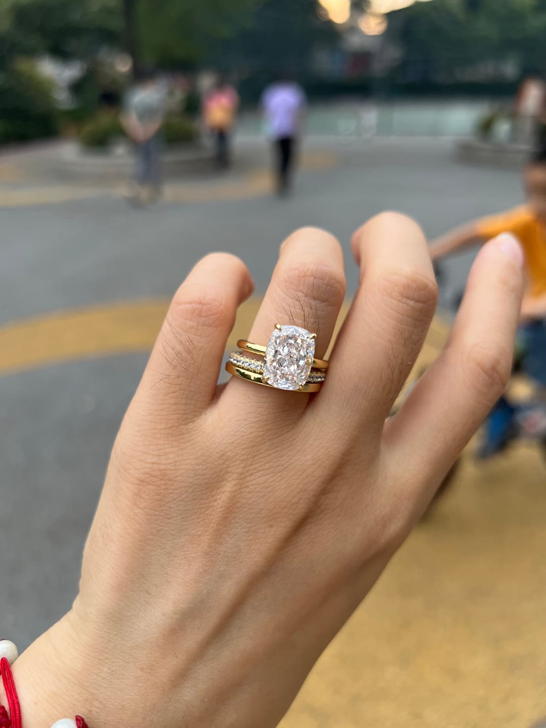 Customer photo review of S925 3PC Wedding Sets 6.5Ct Elongated Cushion Cut Wedding Ring Set With Classic Wedding Bands
