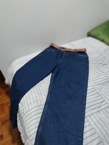 Sonia M. review of Calça Jeans Reta Araçá Azul Escuro image 1 out of 1