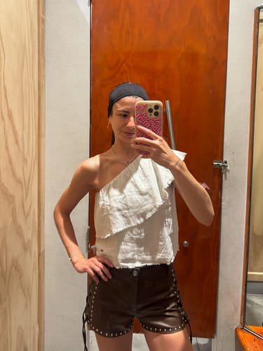 Customer photo review of Top Hombro Vuelos White