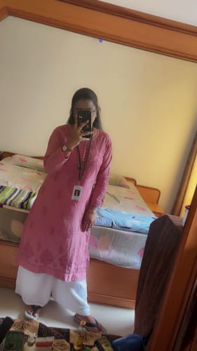 Customer photo review of Nazakat Mauve Pink Cotton Kurta