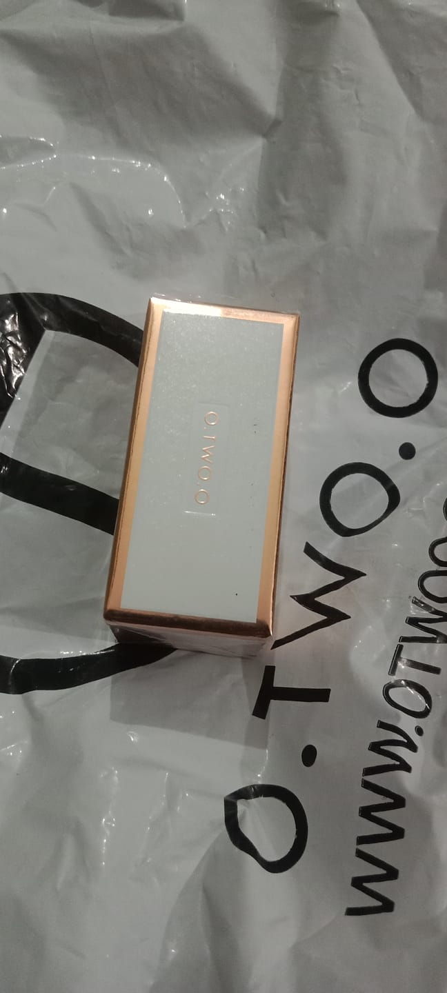 Customer photo review of O.TWO.O GLOW COLOR BOUNCE MOUSSE BLUSH