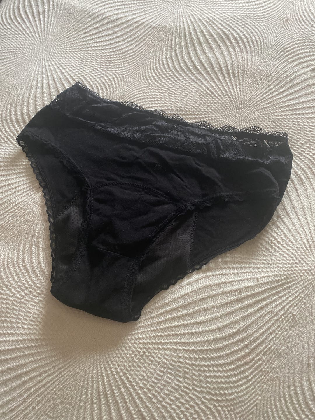 Customer photo review of Culotte Menstruelle Chloé (taille haute)