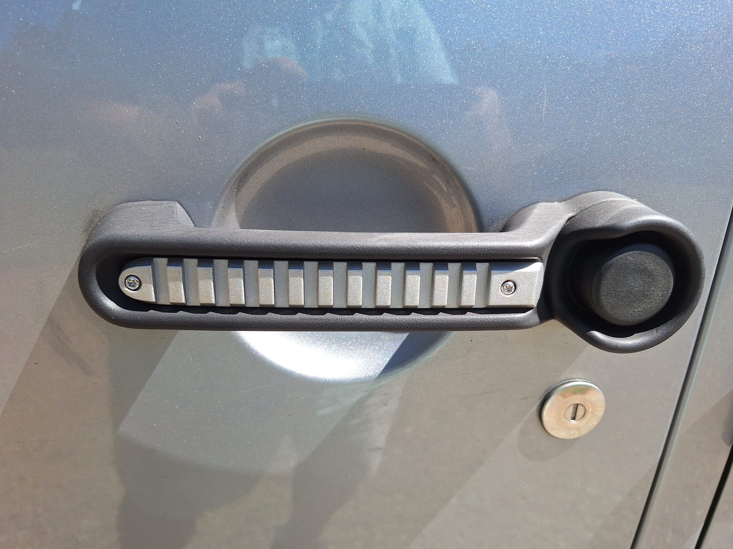 Customer photo review of Aluminum Door Grab Handle Inserts Cover 4 Door for 11-18 Jeep Wrangler JK/ JKU
