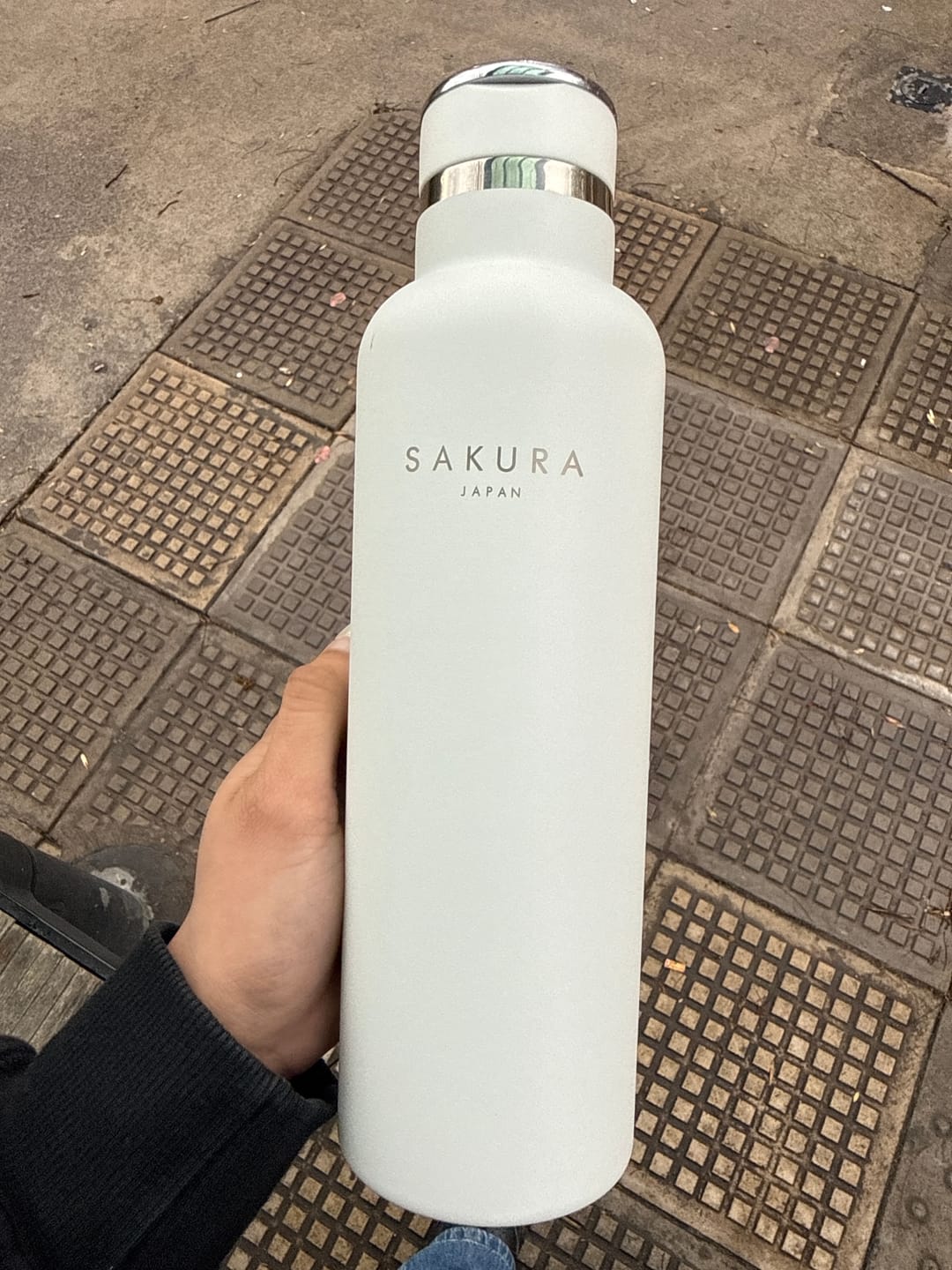 Customer photo review of Termo / Botella Térmica Sakura Wavy Blanca 750 ml