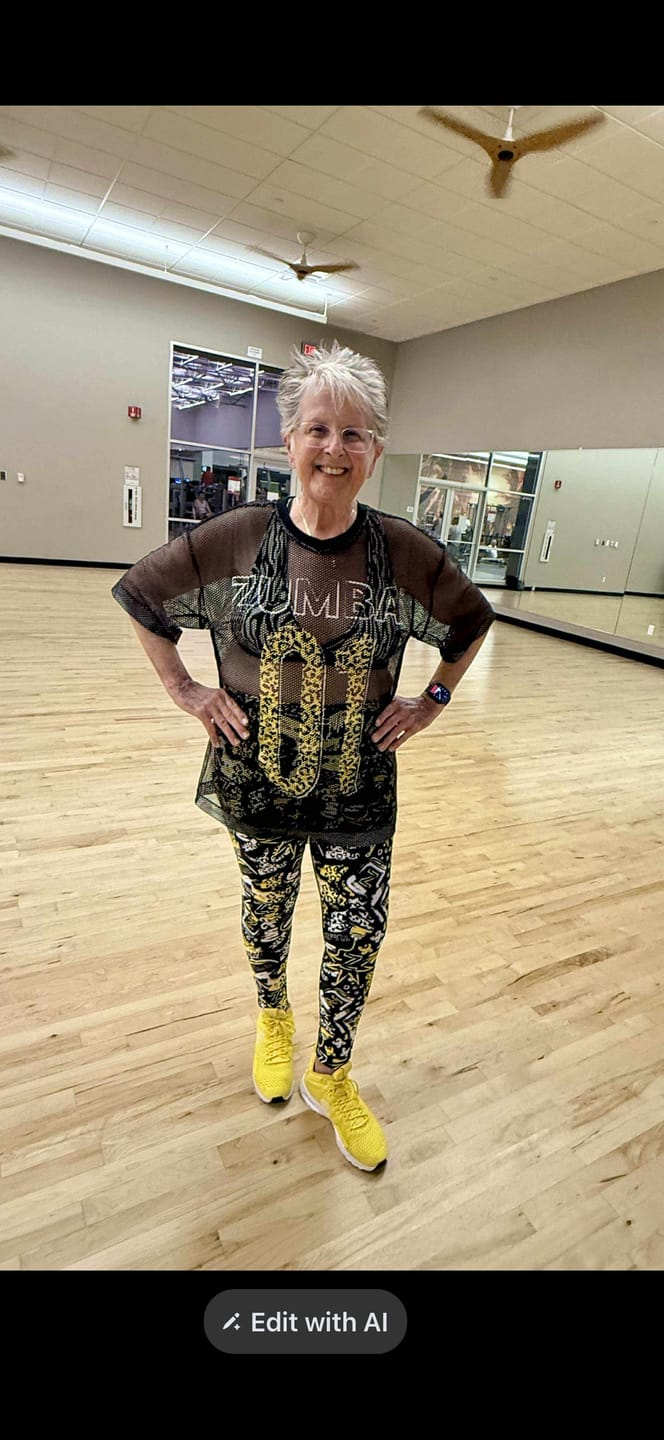 Customer photo review of Sizzlin' High Waisted Ankle Leggings
