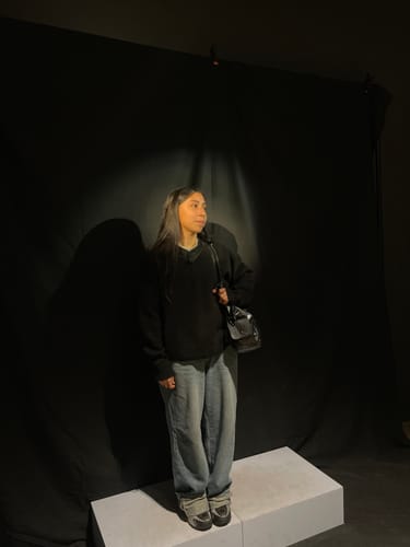 Customer photo review of SWEATER HAILEY NEGRO