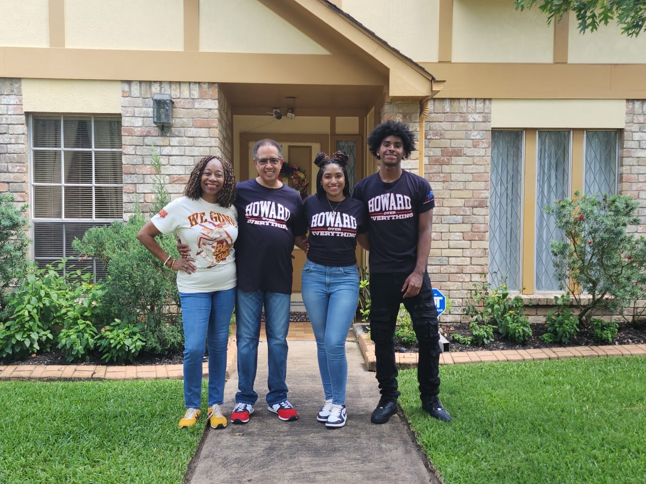 Customer photo review of TU - Tuskegee Ball N Parlay Unisex T-Shirt