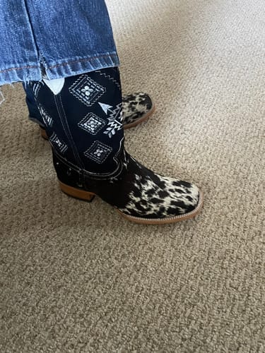 Customer photo review of Cowboy Boot Cowhide Black Aztec