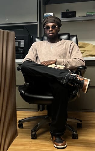 Customer photo review of LA.