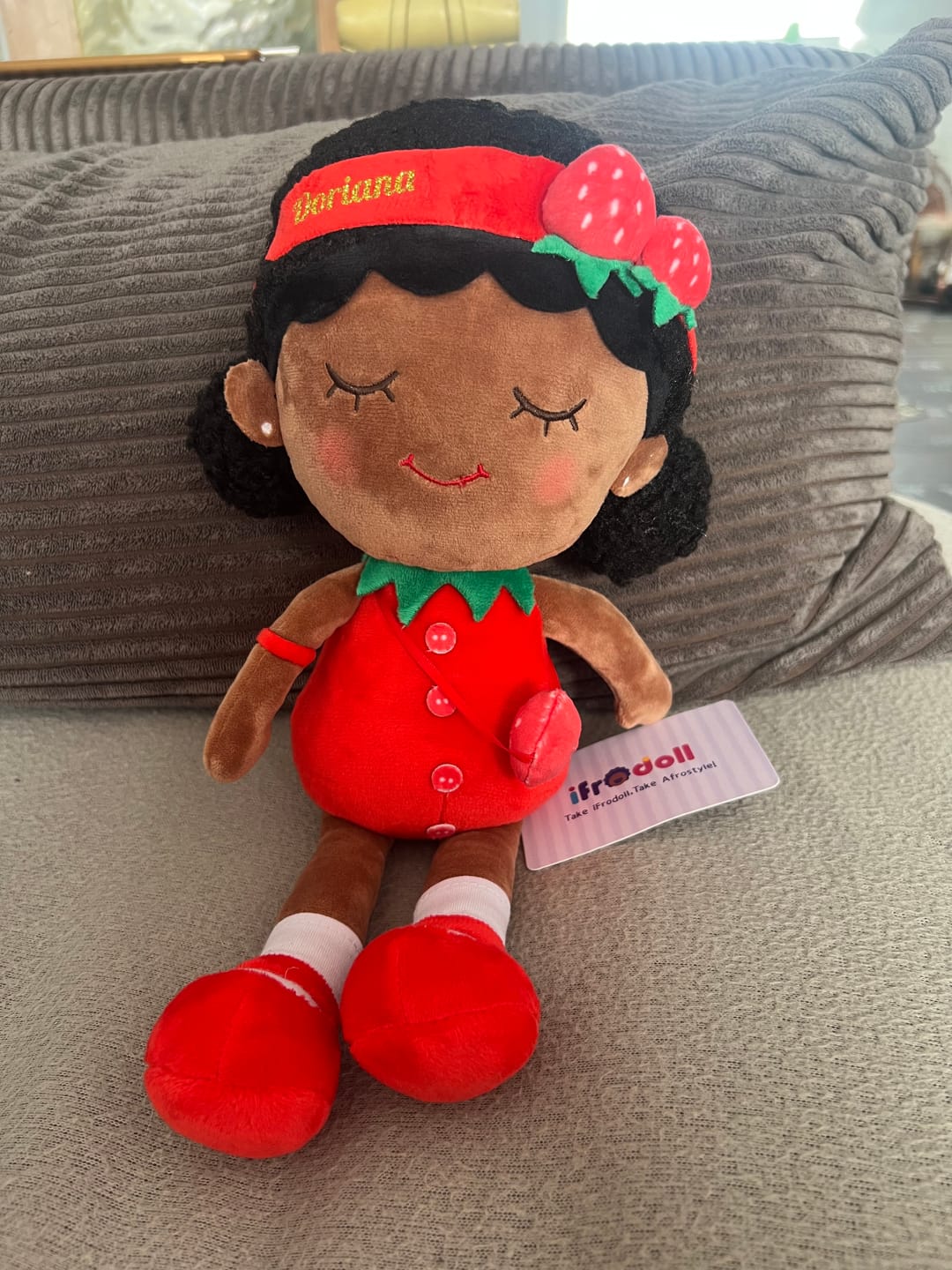 Customer photo review of Tiefen Teint Personalisierte Plüschpuppen im Erdbeerrotes Outfit