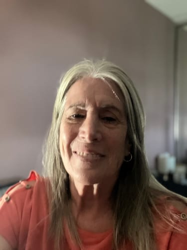 Customer photo review of Emma