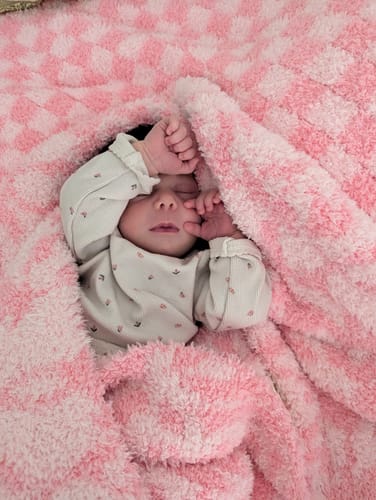 Getina K. review of Cotton Candy Fairy Garden Print Toddler Blanket image 1 out of 1