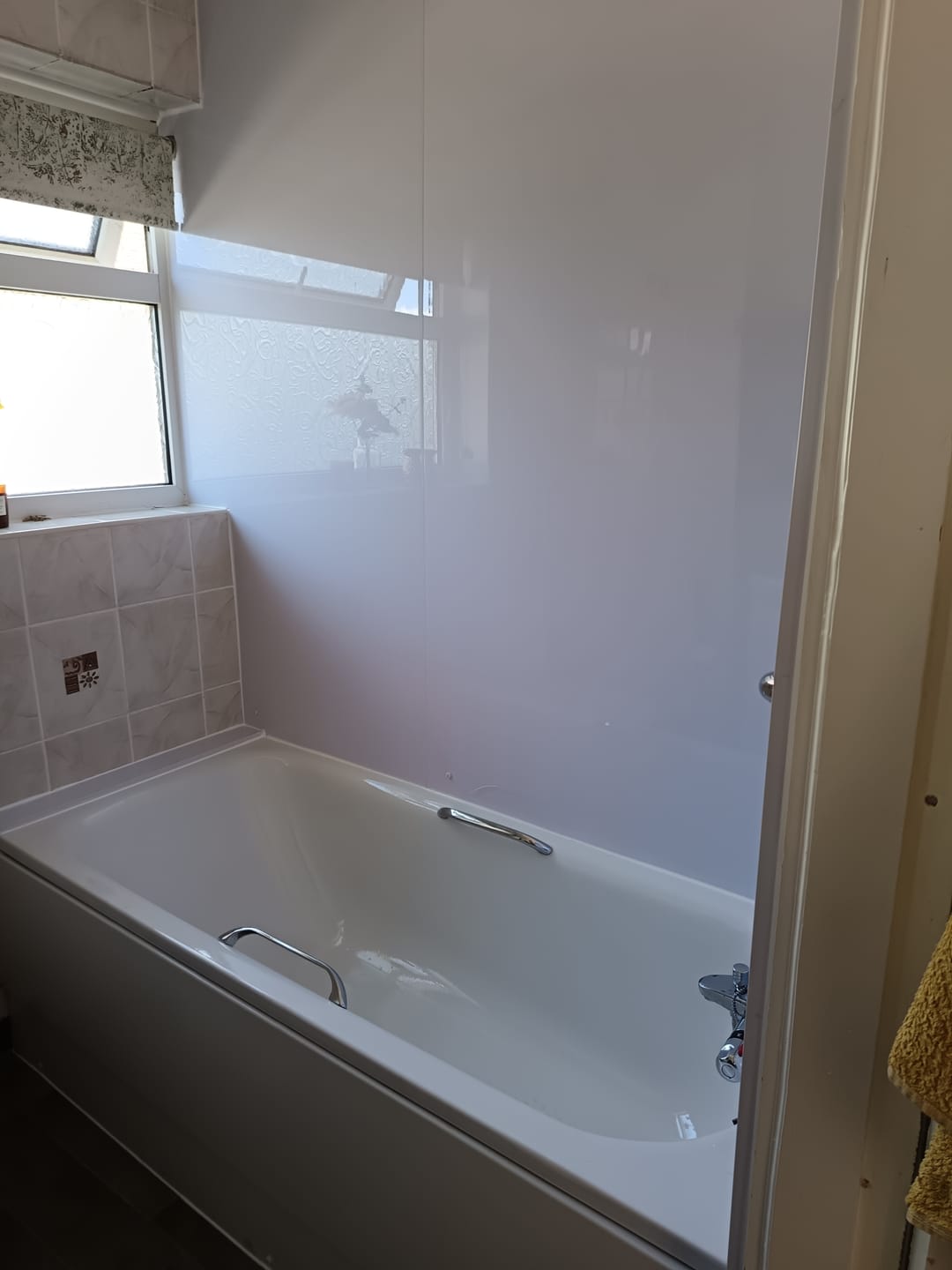 Customer photo review of Premium White Gloss Shower Wall Panel – 1M x 2.4M