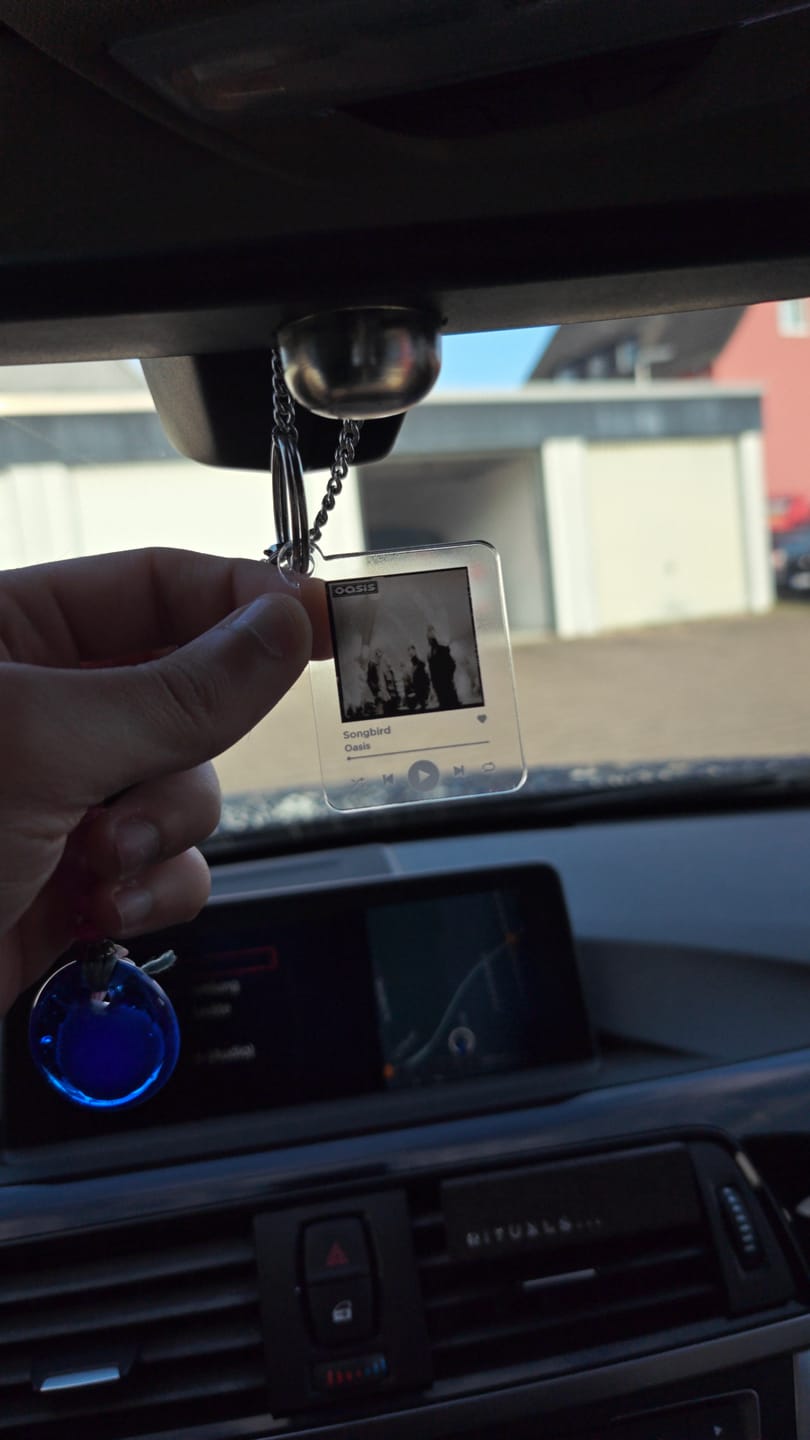 Customer photo review of MusicPrinted Song Schlüsselanhänger mit Foto