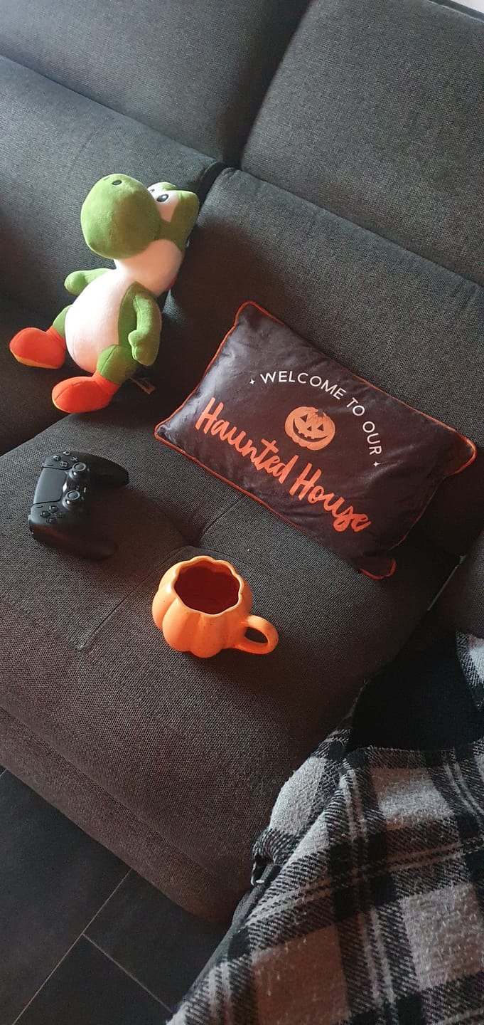 Customer photo review of Halloween Kissen Haunted House – Rechteckige Spooky Deko