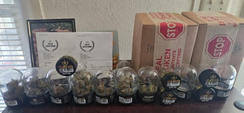 Customer photo review of Gold Spectrum THCA Flower (Exotic) - P85