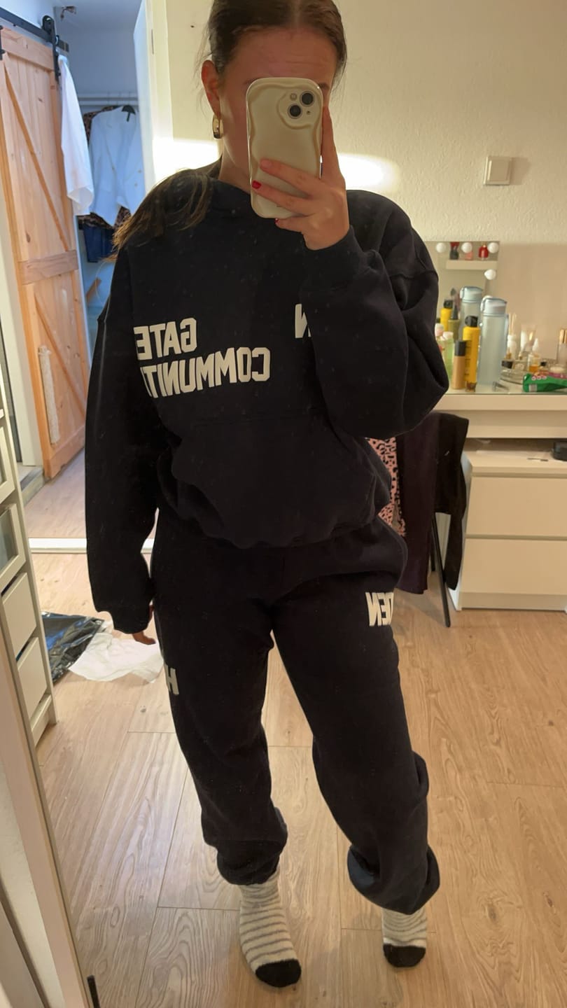 Avis client avec photo sur le PANTALON DE SPORT « GATED COMMUNITY » GRIS CLAIR