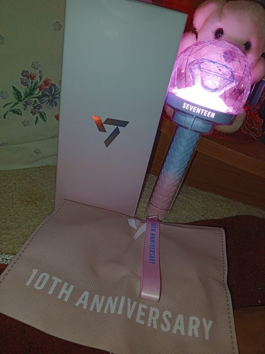 Customer photo review of SEVENTEEN - OFFICIAL LIGHT STICK VER.3 10TH ANNIV.
