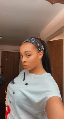 Customer photo review of Headband Wig Human Hair Bone Straight Human Hair Wigs Full Machine Made Peruvian Human Hair Wigs For Black Women Easy to Go 180%