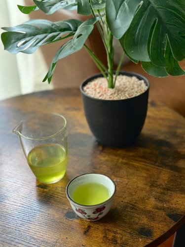 Gwynne C. review of Henta Sencha Saemidori image 1 out of 1