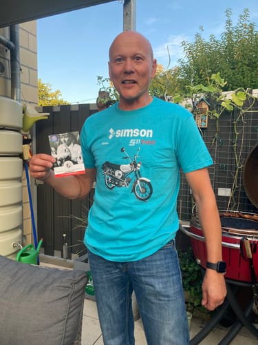 Customer photo review of DDR Ostalgie Shirt Unisex • SIMSON ENDURO - ORIGINAL PROSPEKT