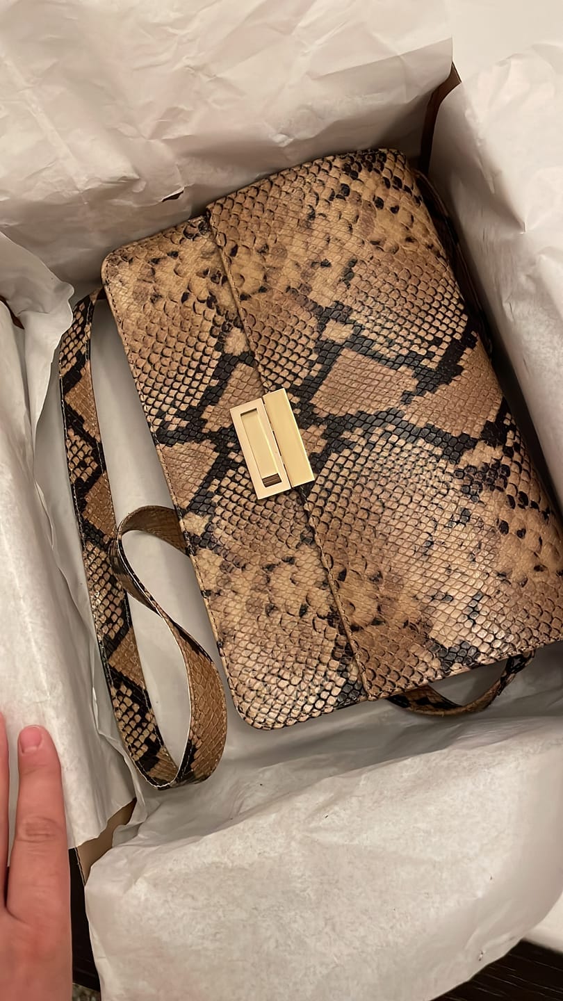 Customer photo review of Poseta Upgrade my Fashion Bej