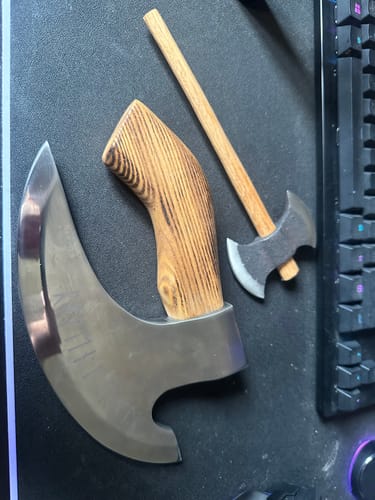 Customer photo review of Z-List Pizza Axe