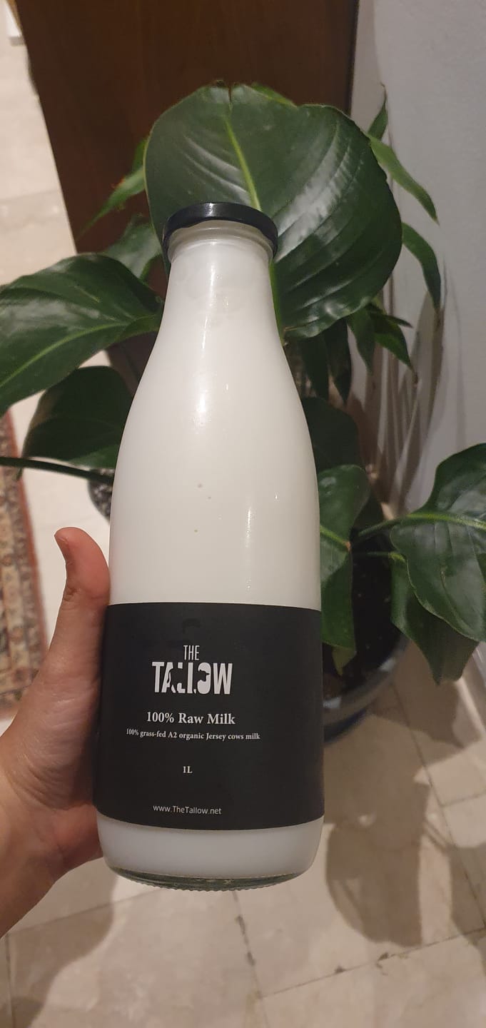 Customer photo review of Raw Cow Milk 1L