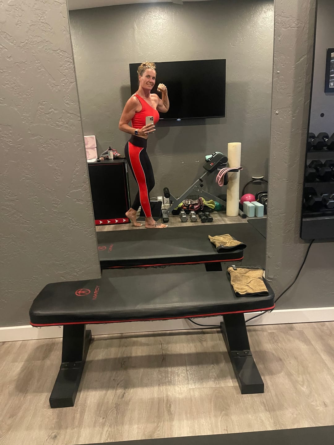Customer photo review of BOLD Colorblocked Full Length Legging